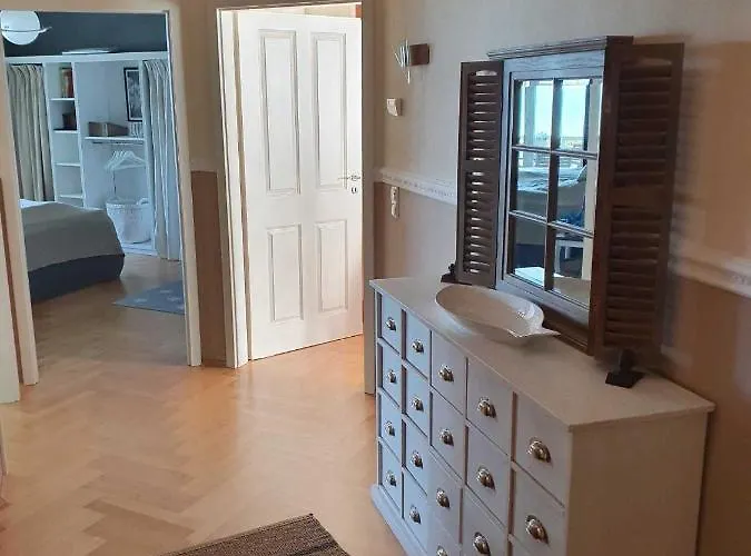 Апартаменты Maisonettewohnung Wismar Лубмин